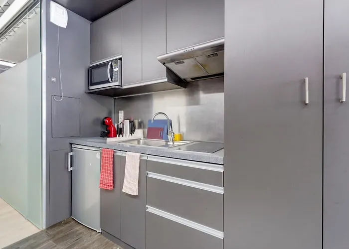 82 - Le Lokup - Wifi - Proche Tram * Реймс