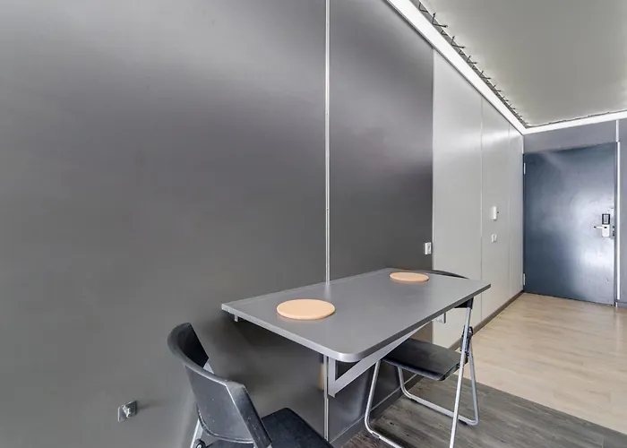 82 - Le Lokup - Wifi - Proche Tram Апартаменты *