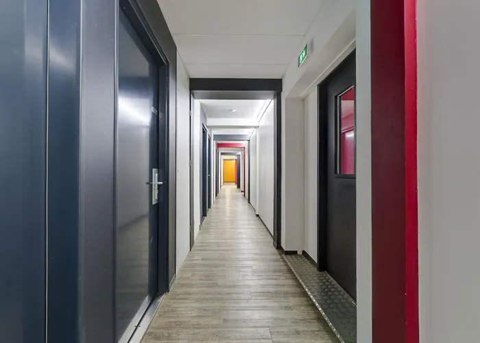 82 - Le Lokup - Wifi - Proche Tram Апартаменты *