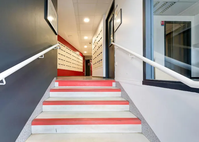 82 - Le Lokup - Wifi - Proche Tram Апартаменты Реймс