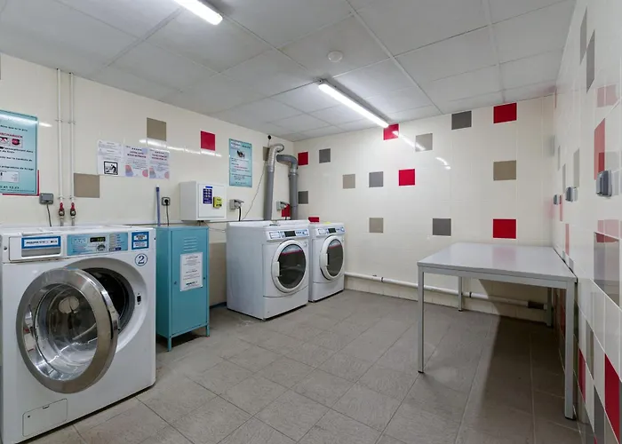 82 - Le Lokup - Wifi - Proche Tram Апартаменты *